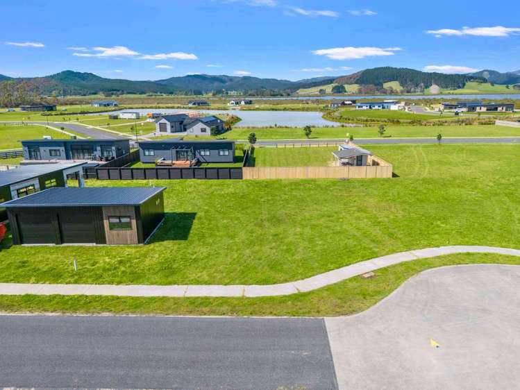 7 Riria Way Matarangi_4