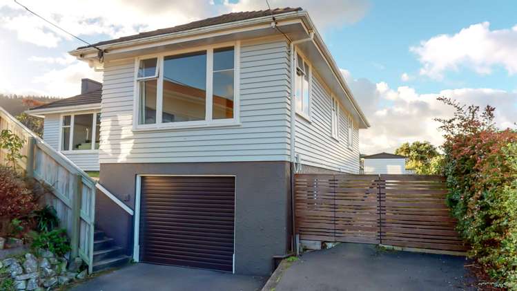 20 Larsen Crescent Tawa_13