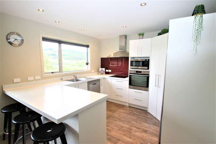 9 Thomson Street Green Island_2