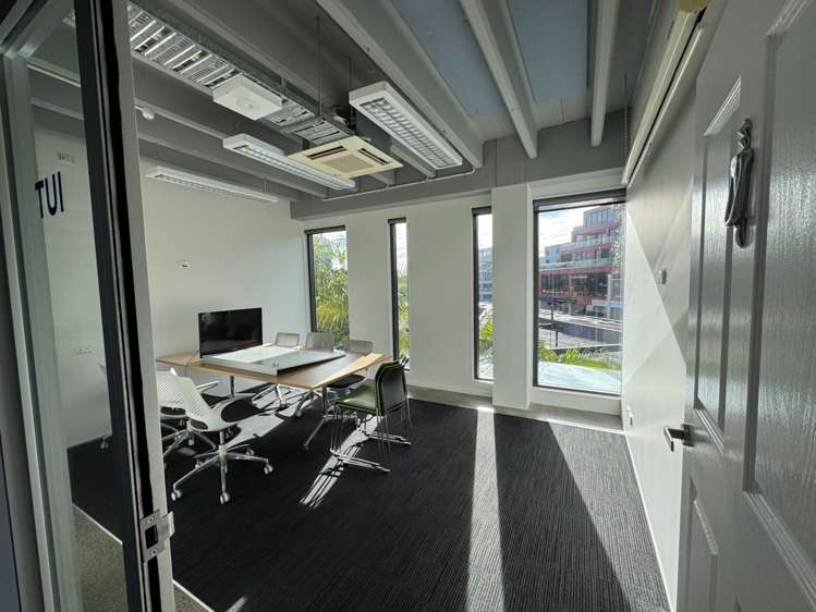 132 Hurstmere Road Takapuna_6