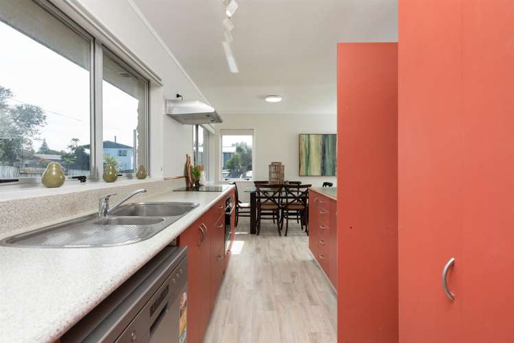230 Range Road Papamoa_5