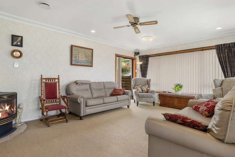 6 Woods Avenue Matua_9