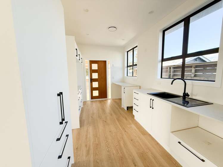 222 Stafford Street Hokitika_1