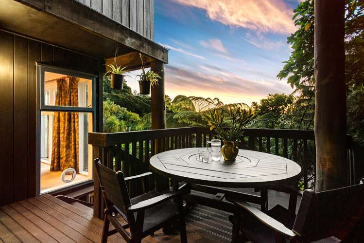 3A Whiorau Grove Lowry Bay_8
