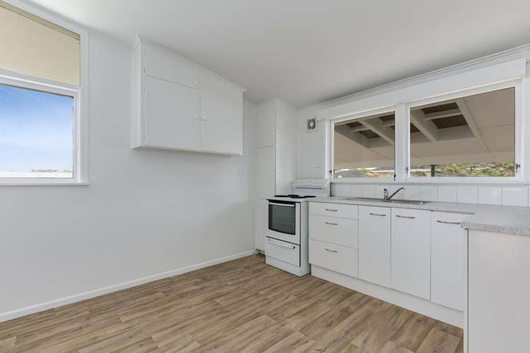 33 Mcburney Place Mangere East_4