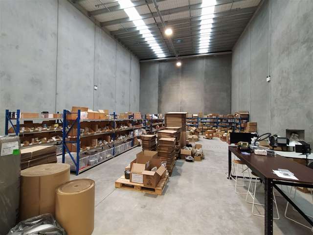 4/20 Highgate Parkway Silverdale_3