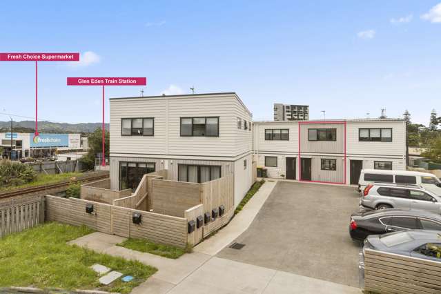 6/2 Brandon Road Glen Eden_2