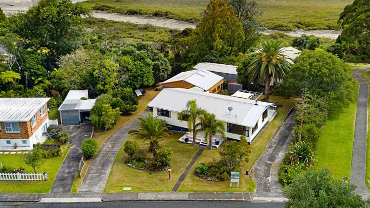 26 Dawnhaven Drive Te Atatu Peninsula_20