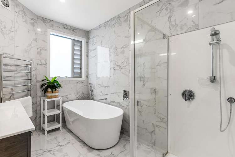 1/3 Katui Street Castor Bay_14