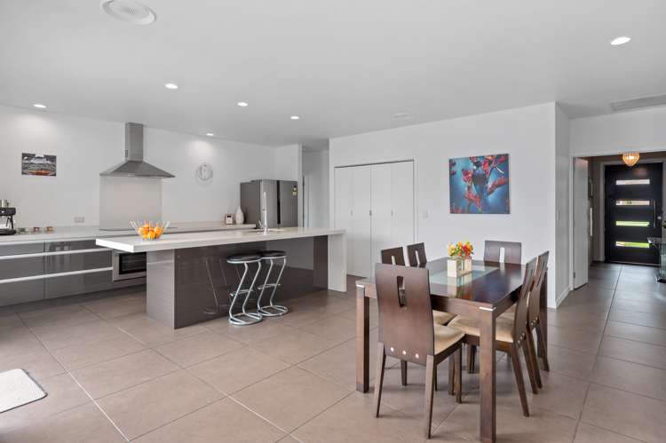 13 Kipling Crescent Owhata_5