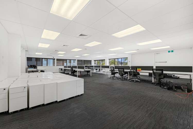 132 Hurstmere Road Takapuna_7