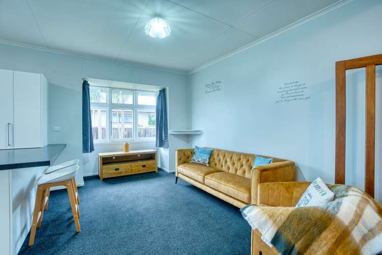 71 Hoffman Street Hokitika_6