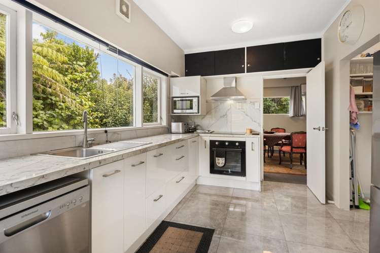 2 Mamaku Grove Khandallah_5