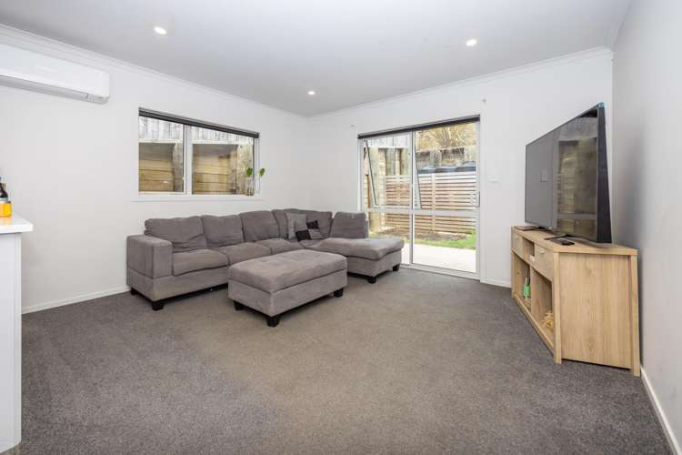 2/16 Rothwell Street Dinsdale_3