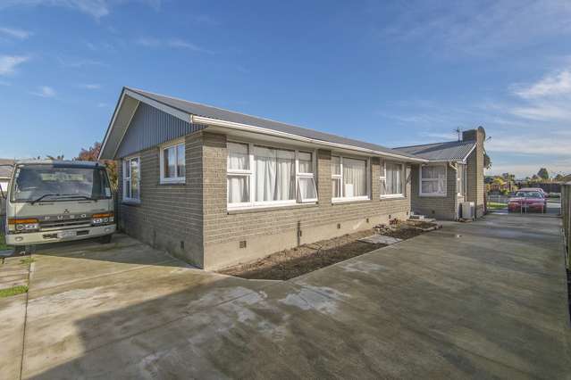 33 De Havilland Street Hornby_1