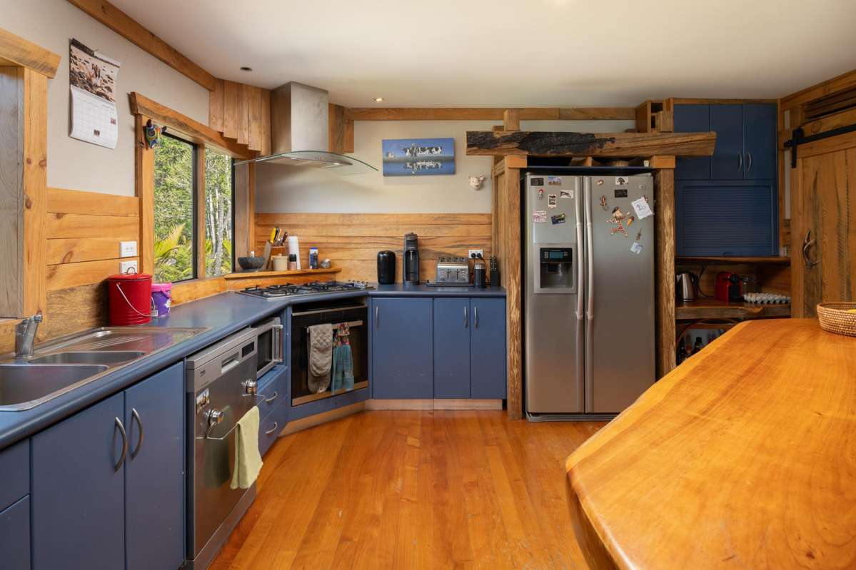 Lot 8/3582 Kenepuru Road_4