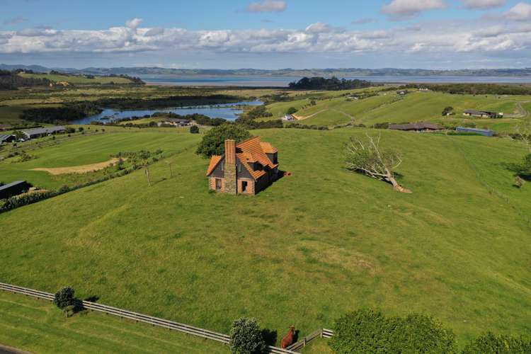 8 Kaipara Lake Road South Head_23