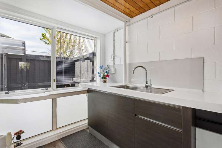 2/4 Bevington Street Avonhead_17