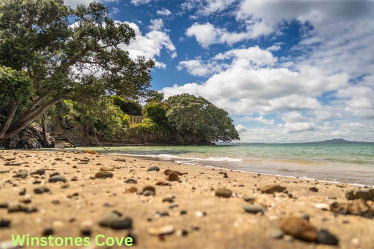 1/957a Beach Road Torbay_15