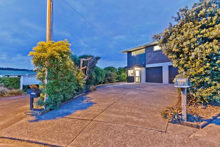 17 Valerie Crescent Okura_26