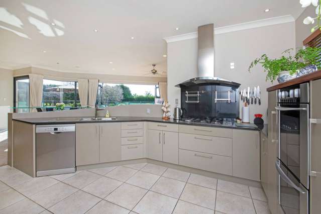 68 Porterfield Road Whitford_4