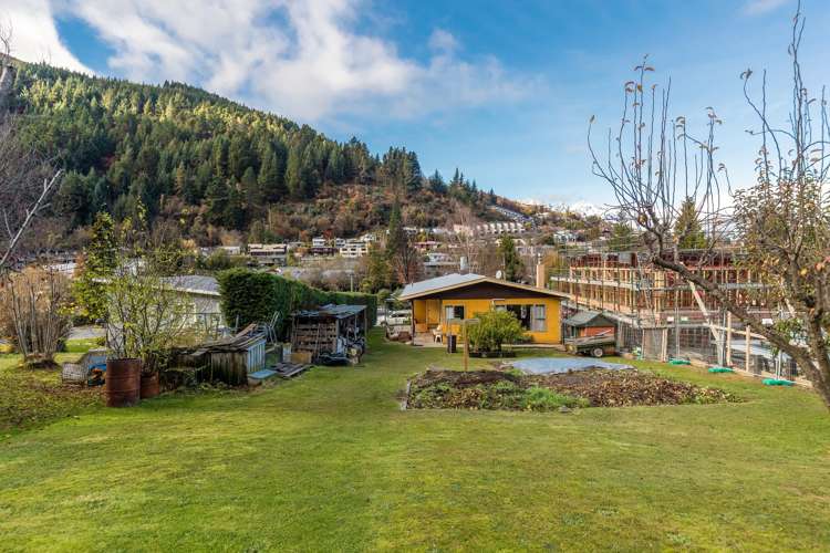 18 Fryer Street Queenstown_5