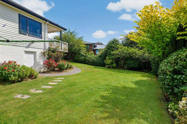 8 Joe Brown Avenue Mosgiel_23