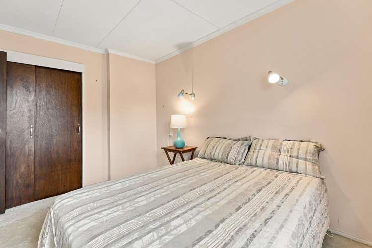 17B Churchill Avenue Hokowhitu_10