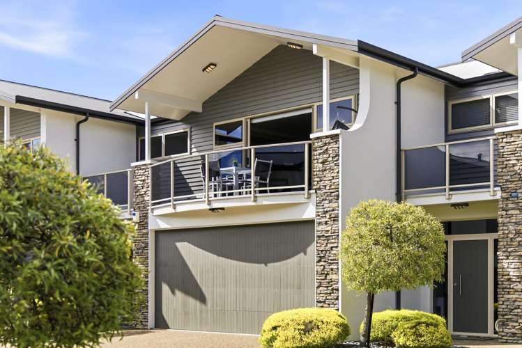 2/17 Tremaine Avenue Two Mile Bay_23