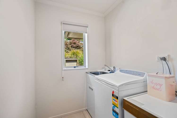 1 Catherin Servant Close Maunu_24