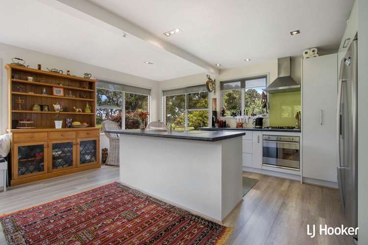 10 Roretana Drive Athenree_5