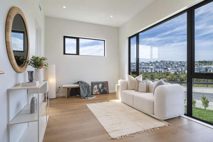 52 Streamview Way Long Bay_17