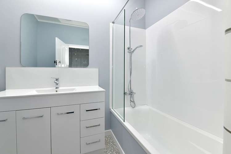 1 Mary Keane Lane Parakai_13