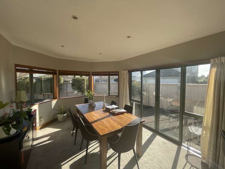 128 Lake Terrace Road Burwood_4