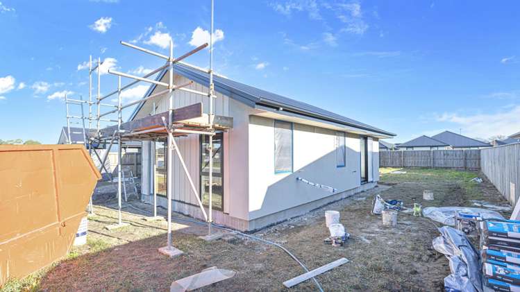 5 Stackwood Avenue_3