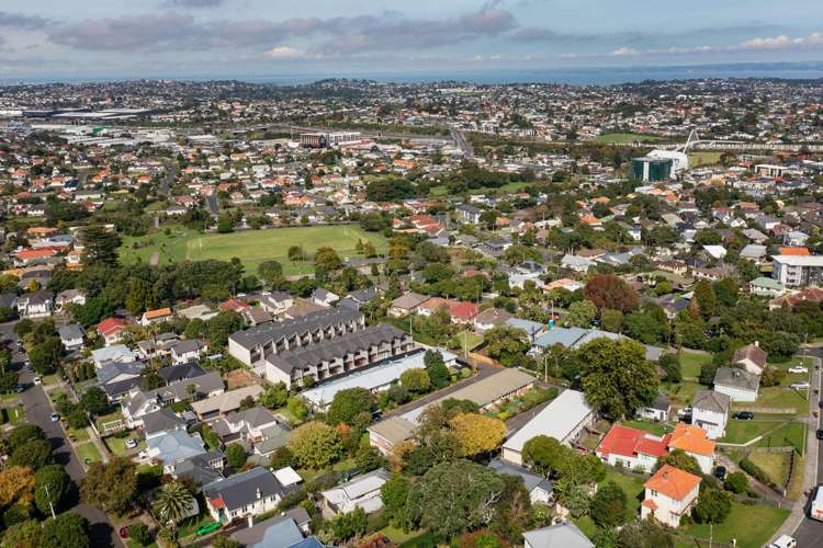 1-7/63E Owairaka Avenue Mount Albert_50