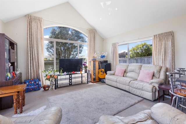 10 Halewood Grove Churton Park_1