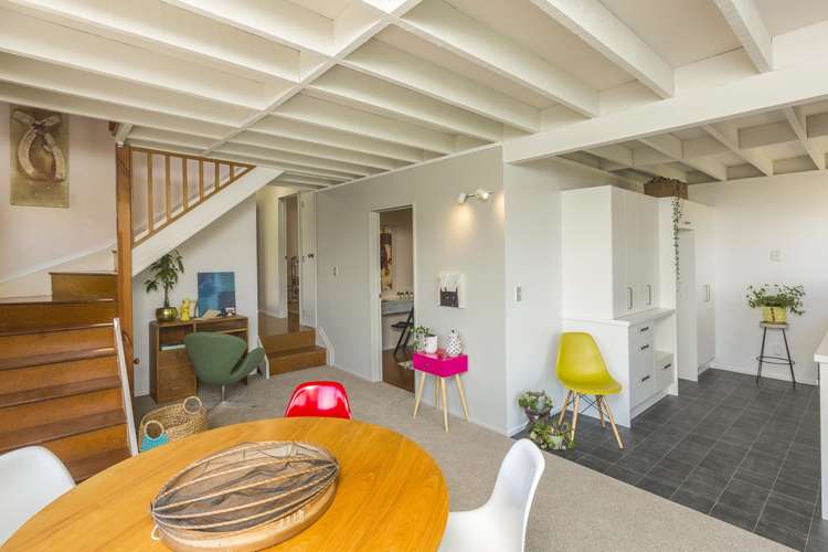 77 Fairview Crescent Omiha_12