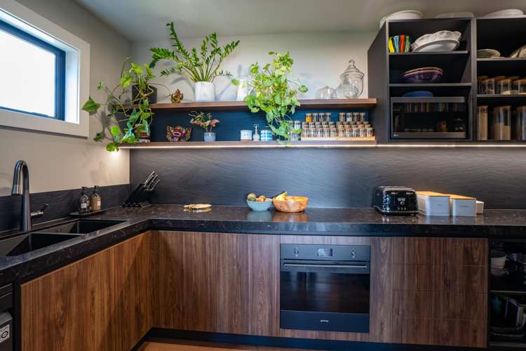 336 Lake Terrace Two Mile Bay_9