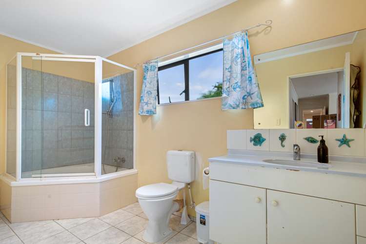 56 Hetherington Road Ranui_11