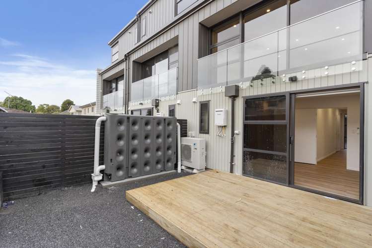 3/3 Wilbur Place Pakuranga_11