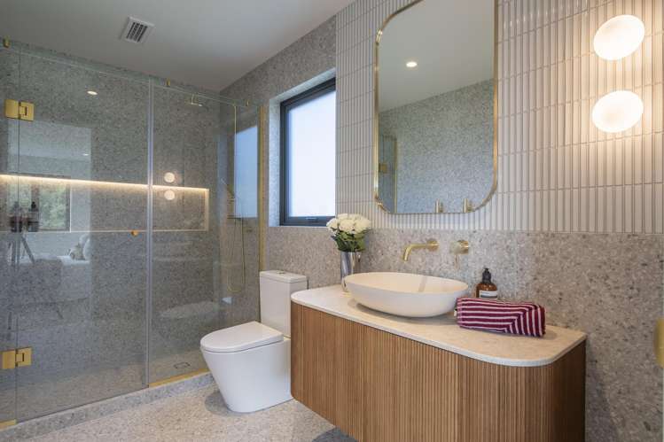 52 Streamview Way Long Bay_16