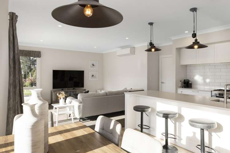 7 Lochinvar Lane Acacia Bay_15