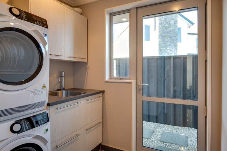 1 West Green Parklands_17