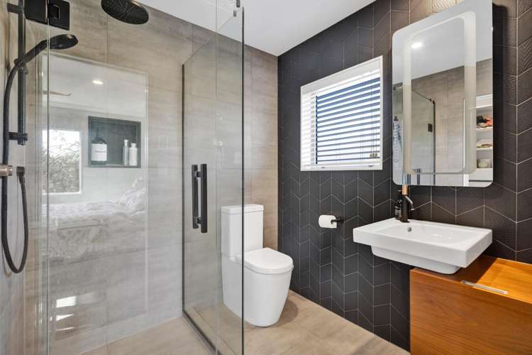 9a Dolphin Parade Bell Block_24