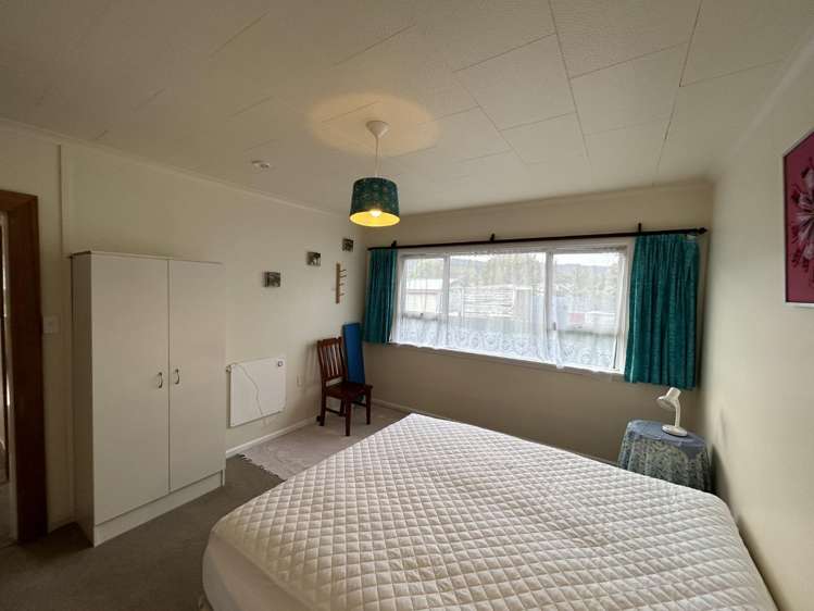 2/5 Joyce Cres 10446_9