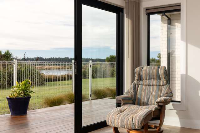 Bespoke living with wildlife views