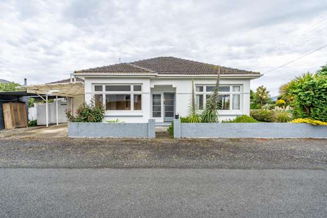 Smart investment in Riverton!