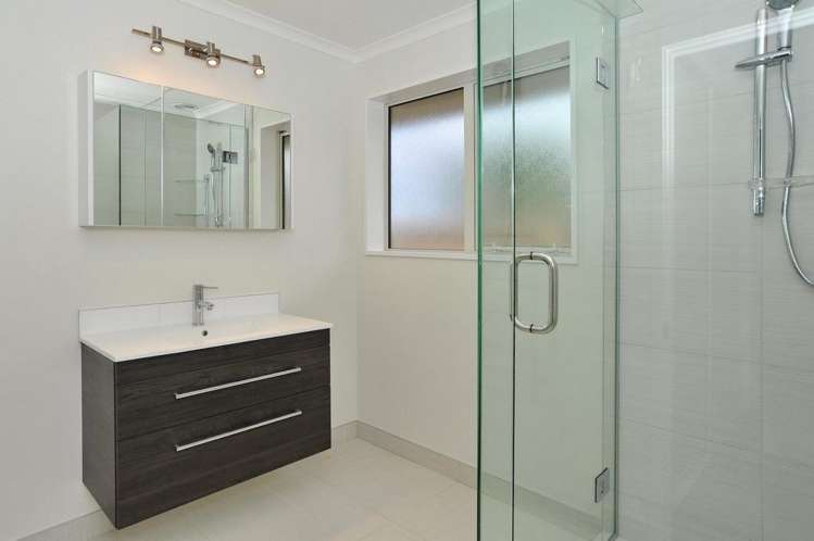 1/407 Main North Road Redwood_9