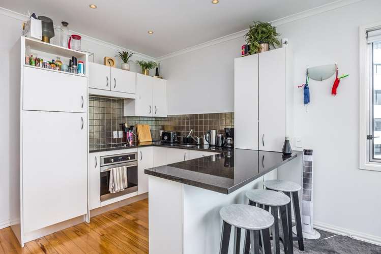 13/137 Quay Street_1